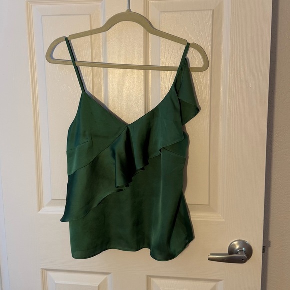 NWT Lovers & Friends Laguna Top in Green Size Small Satin Ruffles - Picture 11 of 16